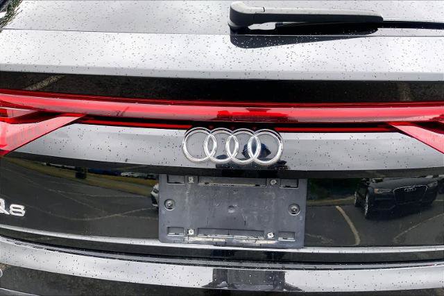 Used 2023 Audi Q8 Prestige AWD/4WD image 10