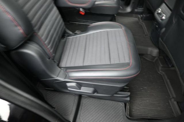 Certified 2025 Ford Explorer ST-Line w/ Premium Package AWD/4WD image 28