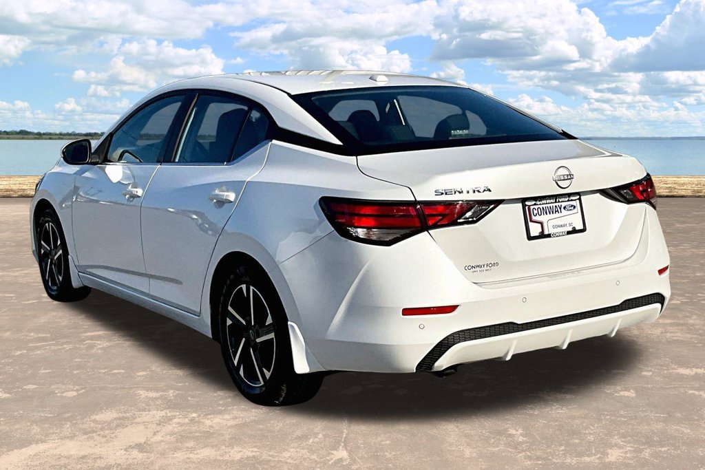 Used 2025 Nissan Sentra SV FWD image 5