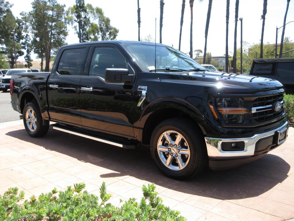 Certified 2025 Ford F150 XLT w/ Equipment Group 301A Standard RWD image 6