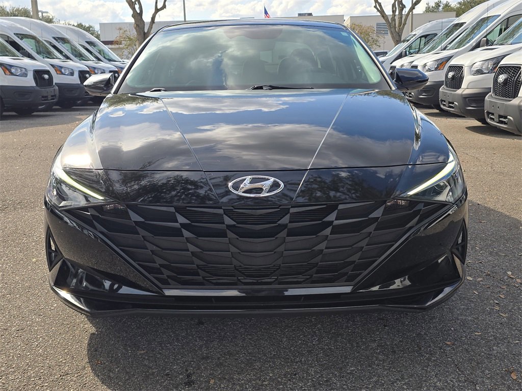 Used 2023 Hyundai Elantra SEL image 5