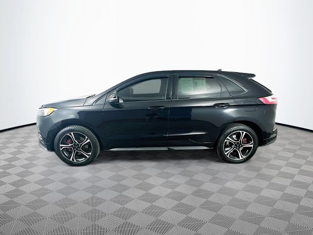 Certified 2019 Ford Edge ST w/ Cold Weather Package AWD/4WD image 7