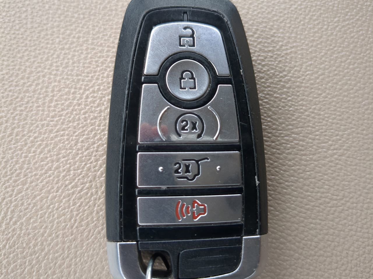 Certified 2024 Ford Expedition Limited image 30