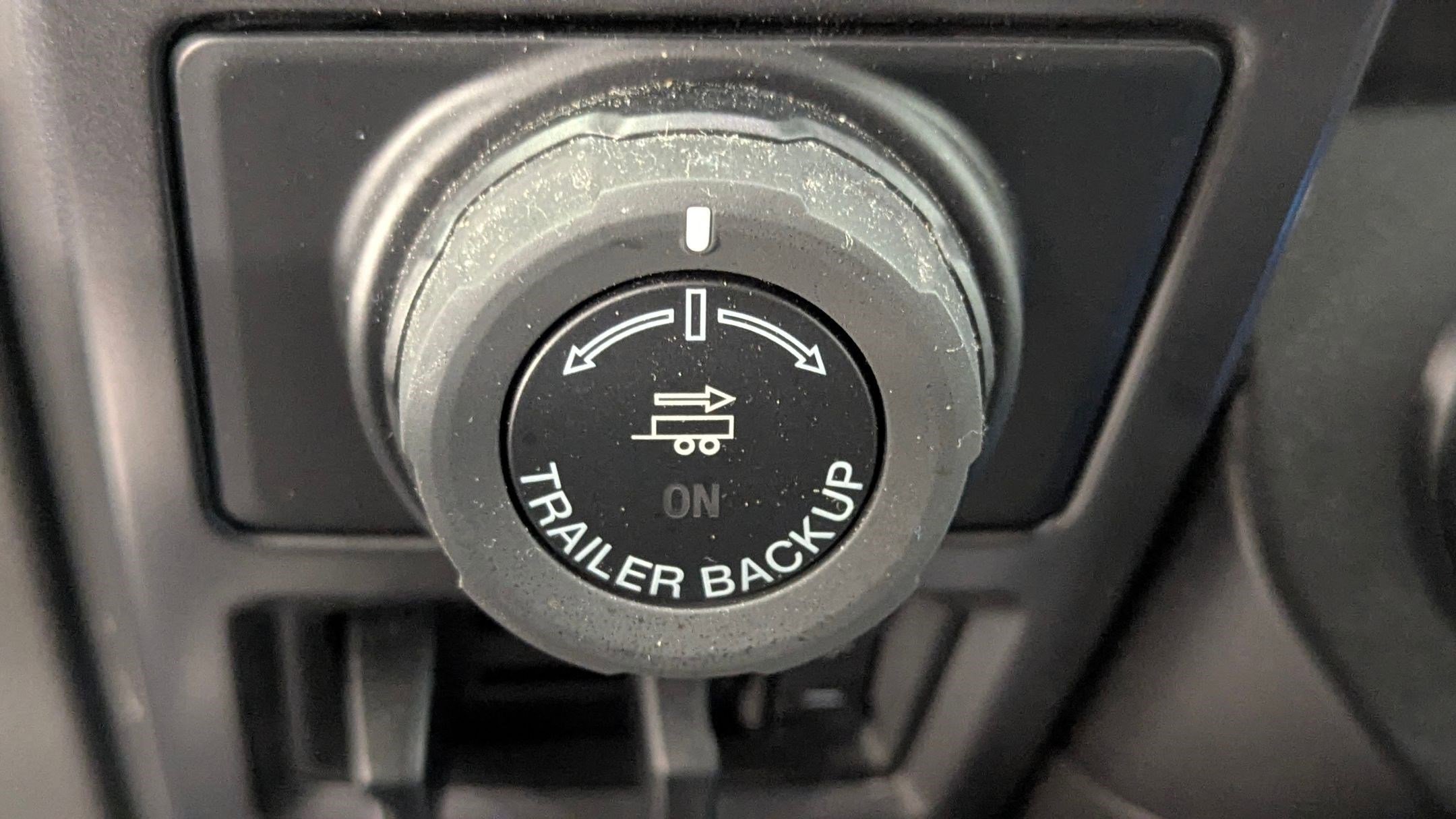 Certified 2019 Ford F150 XLT w/ Equipment Group 302A Luxury image 30