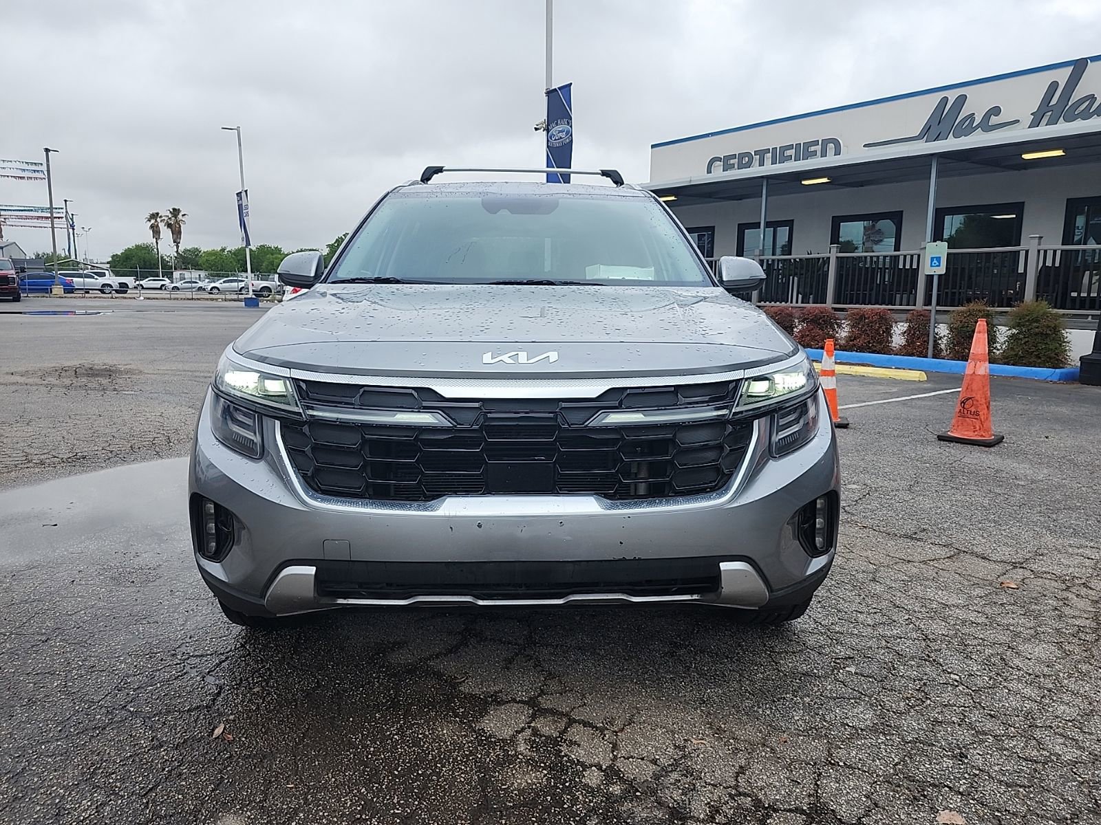 Used 2024 Kia Seltos SX AWD/4WD image 8
