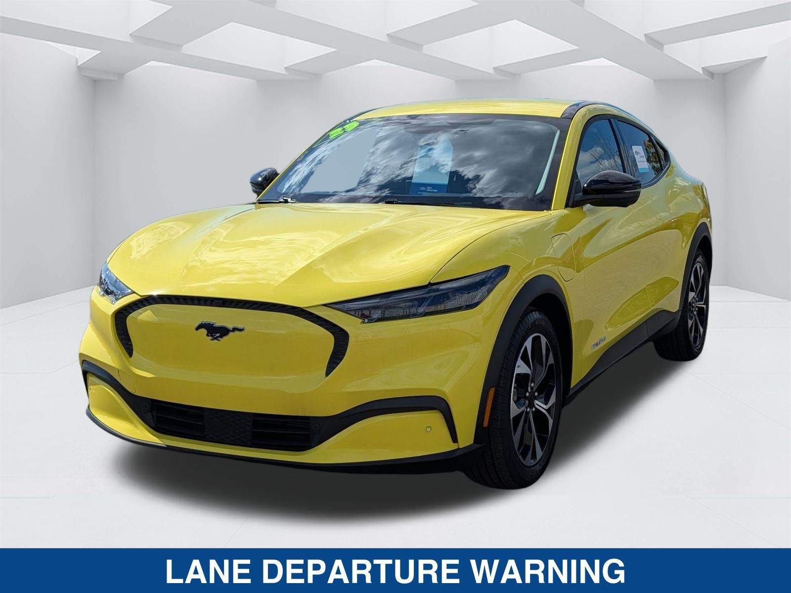 Certified 2025 Ford Mustang Mach-E Select image 7