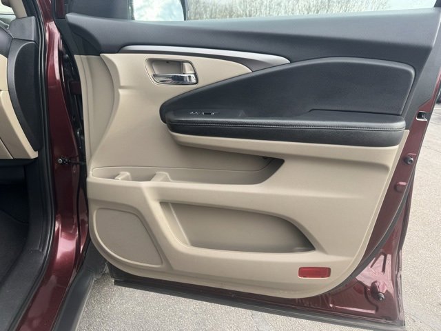 Used 2019 Honda Pilot LX image 24
