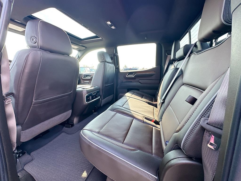 Used 2026 GMC Sierra 1500 Denali image 8