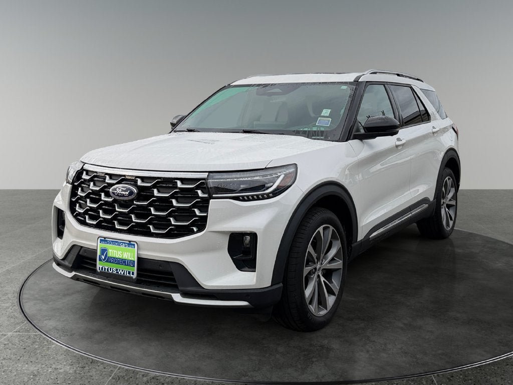 Certified 2025 Ford Explorer Platinum w/ Ultimate Package AWD/4WD image 4