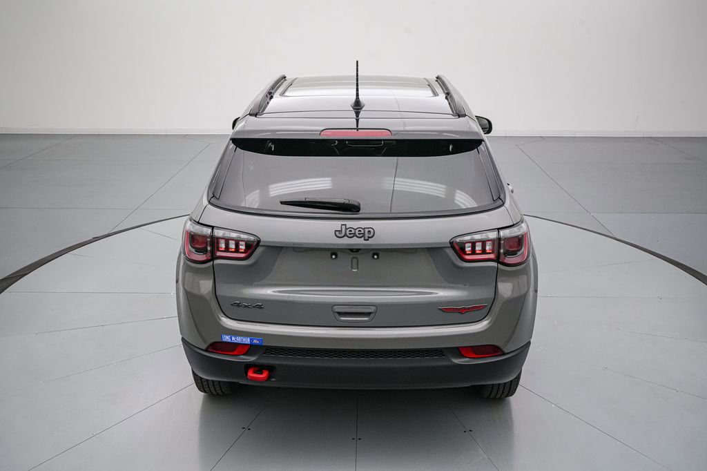 Used 2022 Jeep Compass Trailhawk w/ Sun and Sound Group AWD/4WD image 5