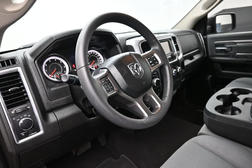 Used 2024 RAM 1500 Classic SLT AWD/4WD image 15