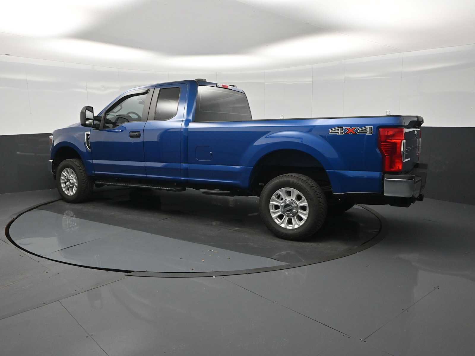 Certified 2022 Ford F250 XL w/ STX Appearance Package AWD/4WD image 6