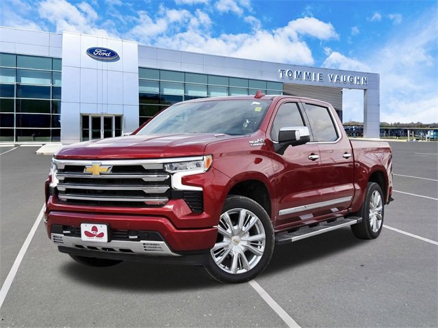Used 2025 Chevrolet Silverado 1500 High Country w/ High Country Premium Package image 6