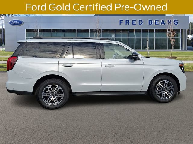 Certified 2025 Ford Expedition Active AWD/4WD image 9