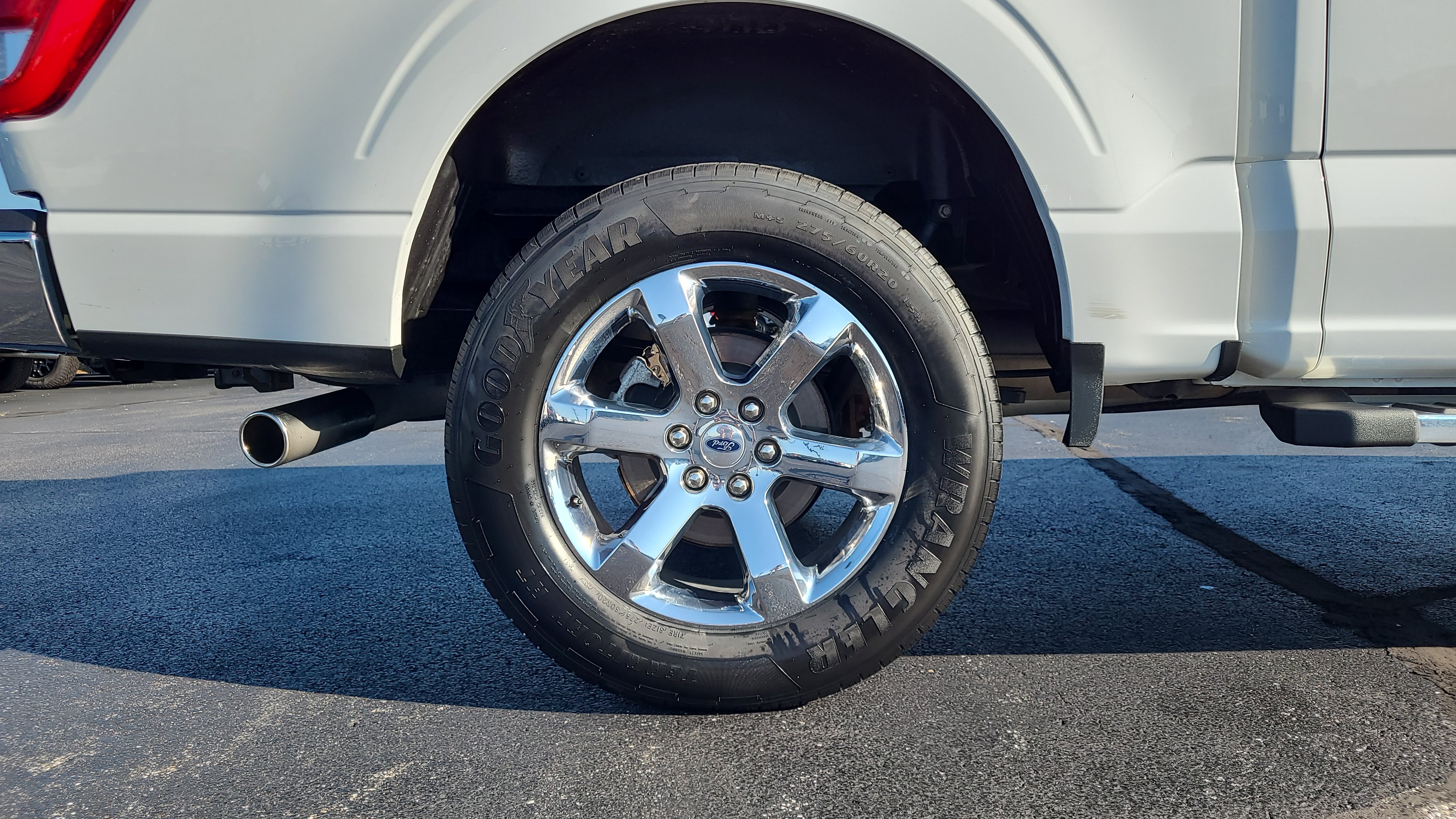Certified 2023 Ford F150 Lariat w/ Equipment Group 502A High AWD/4WD image 11
