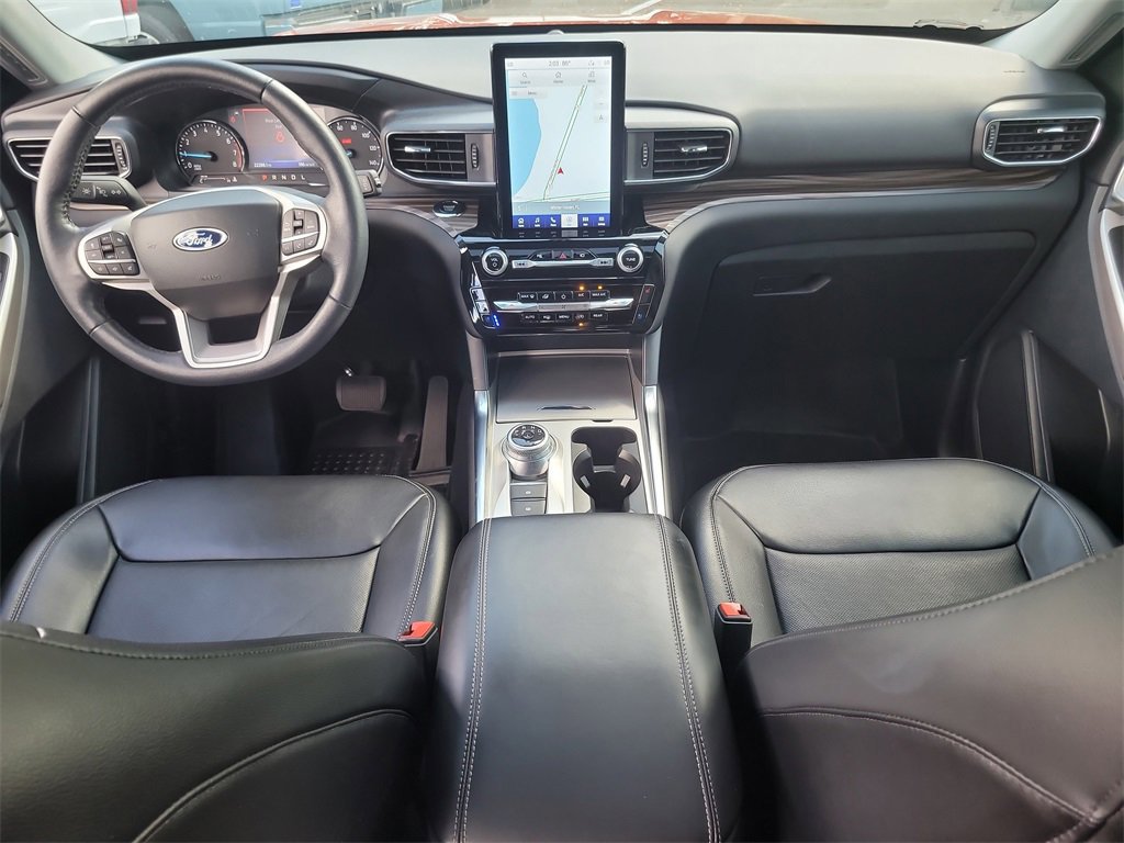 Certified 2023 Ford Explorer Limited w/ Limited Technology Package image 15