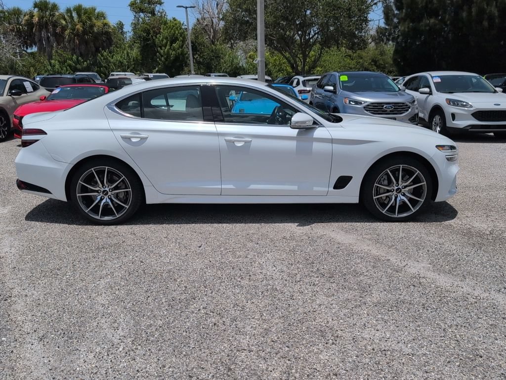 Used 2025 Genesis G70 2.5T AWD/4WD image 2