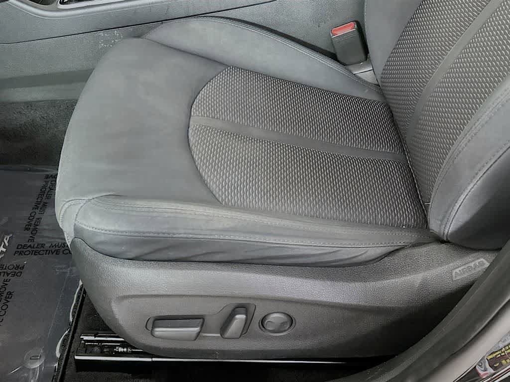 Used 2019 Hyundai Sonata SEL w/ Tech Package 02 FWD image 30