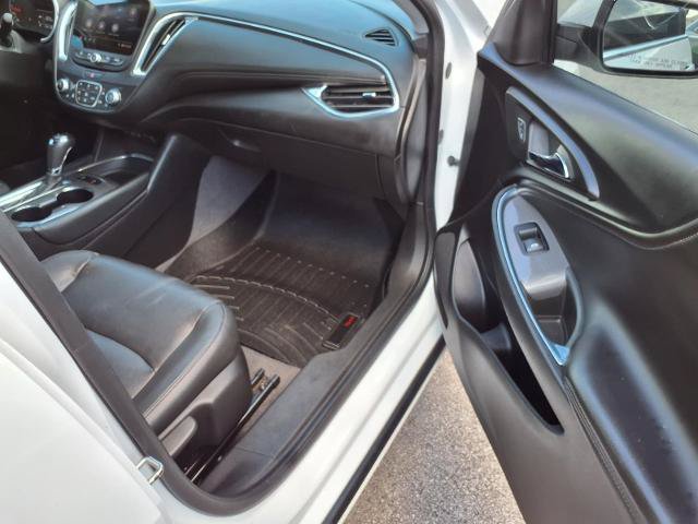 Used 2019 Chevrolet Malibu LT w/ Leather Package FWD image 27