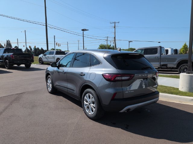 Certified 2025 Ford Escape Active AWD/4WD image 3