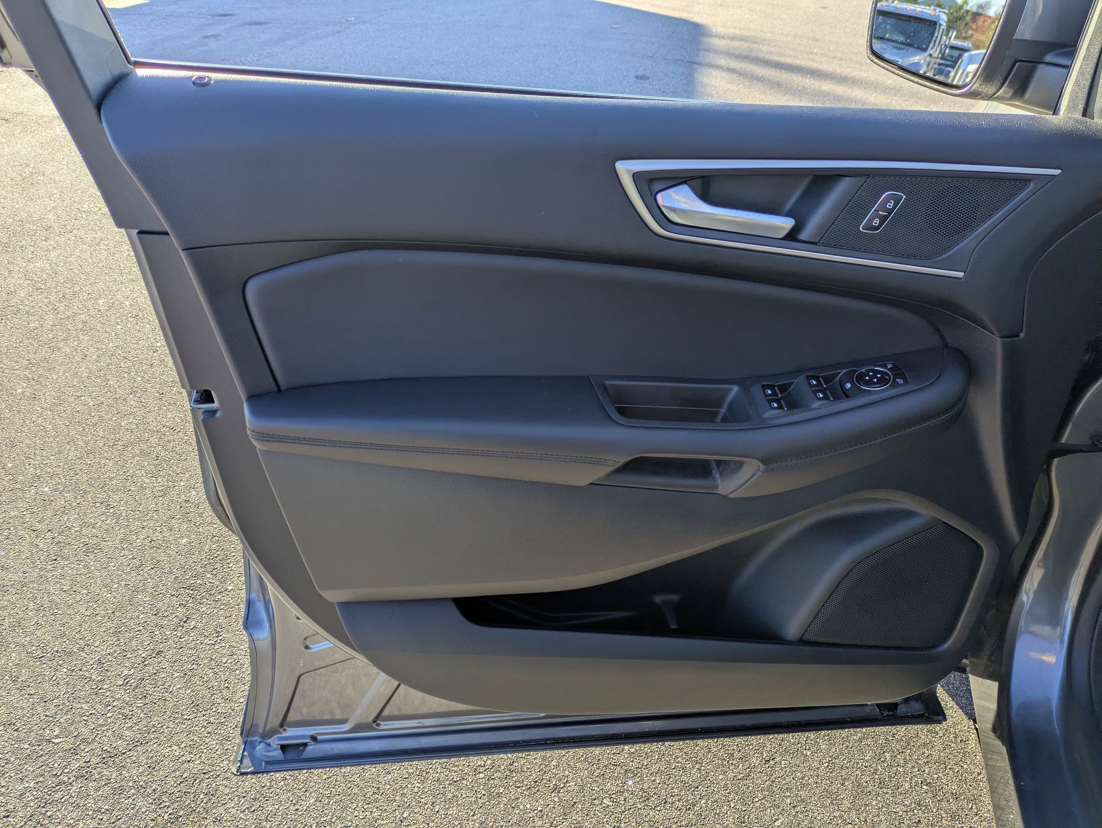 Certified 2022 Ford Edge SEL w/ Convenience Package image 15