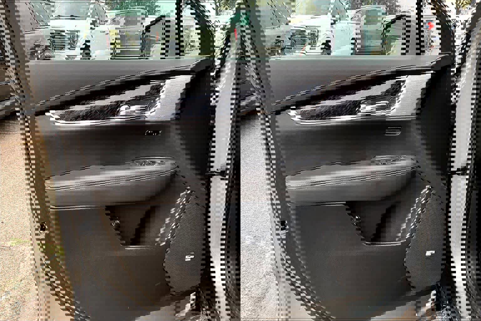 Used 2024 Cadillac XT6 Premium Luxury image 43