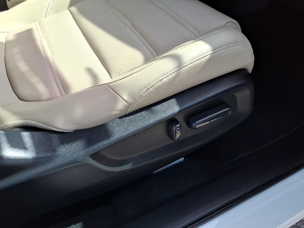 Used 2021 Honda CR-V EX-L image 6
