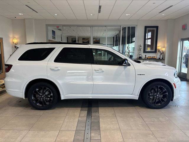 Used 2022 Dodge Durango R/T w/ Trailer Tow Group IV AWD/4WD image 2