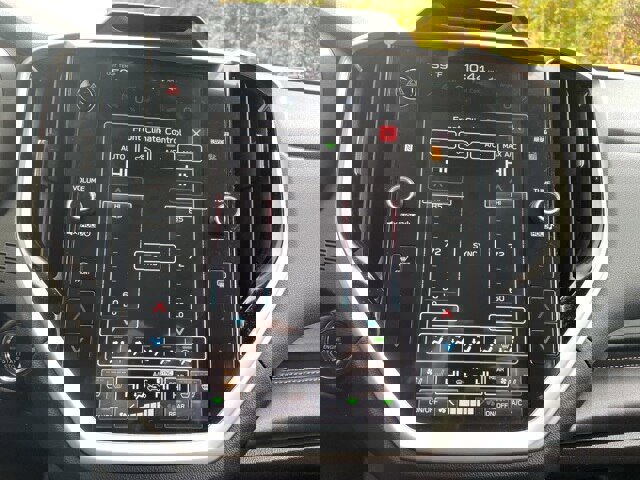 Used 2023 Subaru Ascent Touring image 27