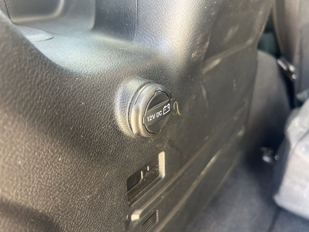 Used 2018 Jeep Wrangler Unlimited Sahara AWD/4WD image 18