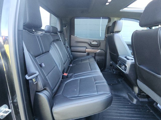 Used 2019 Chevrolet Silverado 1500 High Country w/ Technology Package AWD/4WD image 14