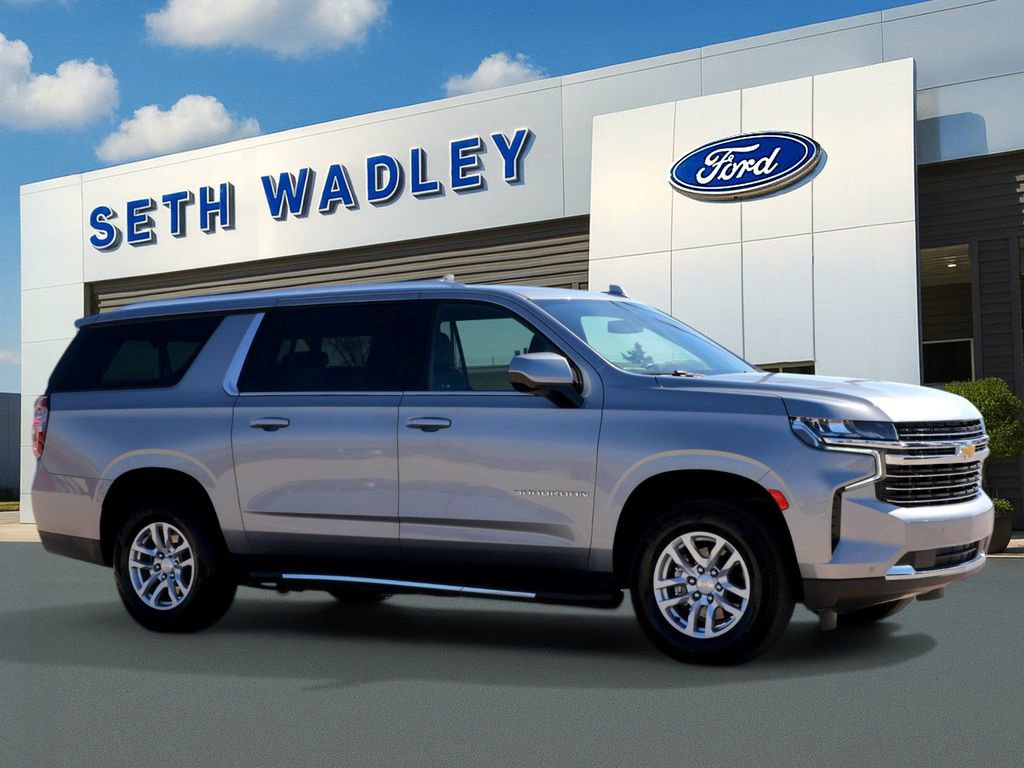 Used 2024 Chevrolet Suburban LT AWD/4WD image 1