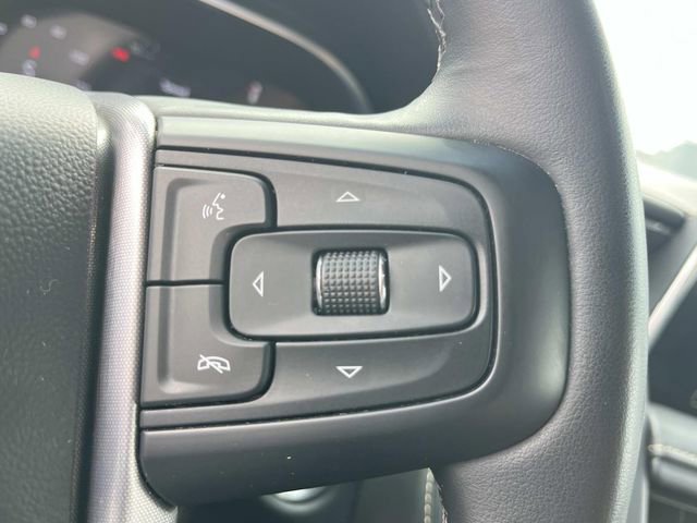 Used 2024 GMC Yukon SLT image 34