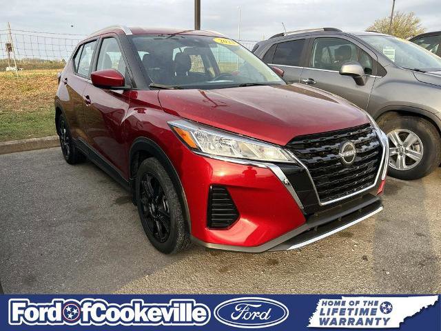 Used 2023 Nissan Kicks SV image 2