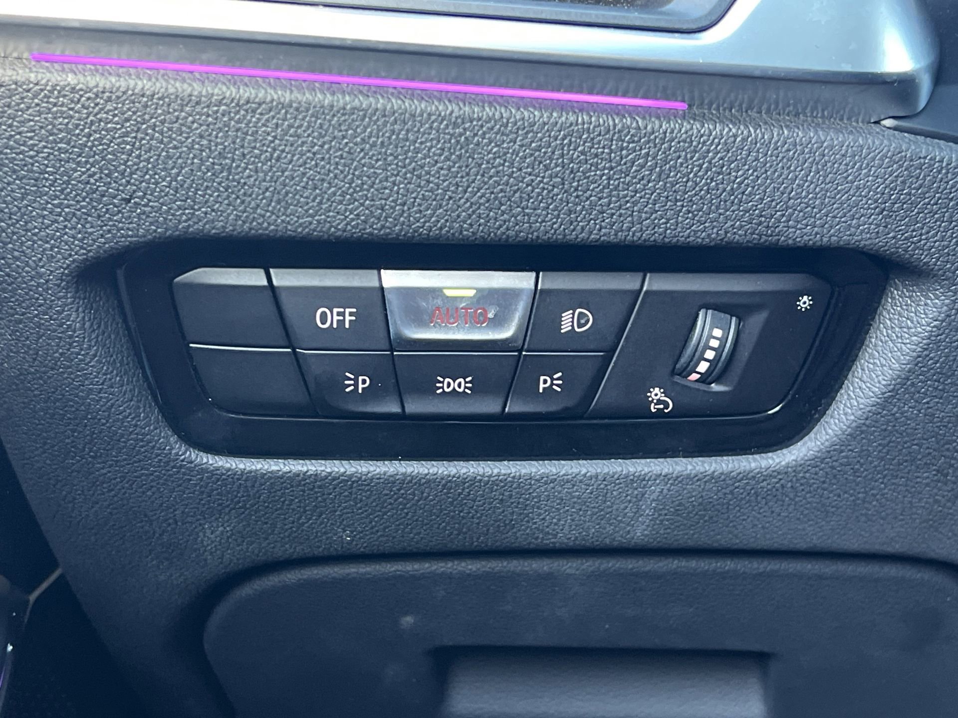 Used 2021 BMW 330i Sedan w/ Convenience Package image 18