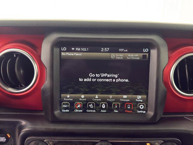 Used 2022 Jeep Gladiator Rubicon w/ Cold Weather Group AWD/4WD image 4