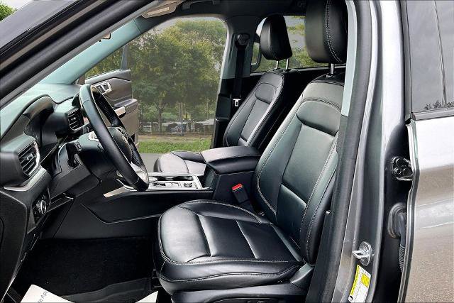 Certified 2023 Ford Explorer XLT w/ Equipment Group 202A AWD/4WD image 24