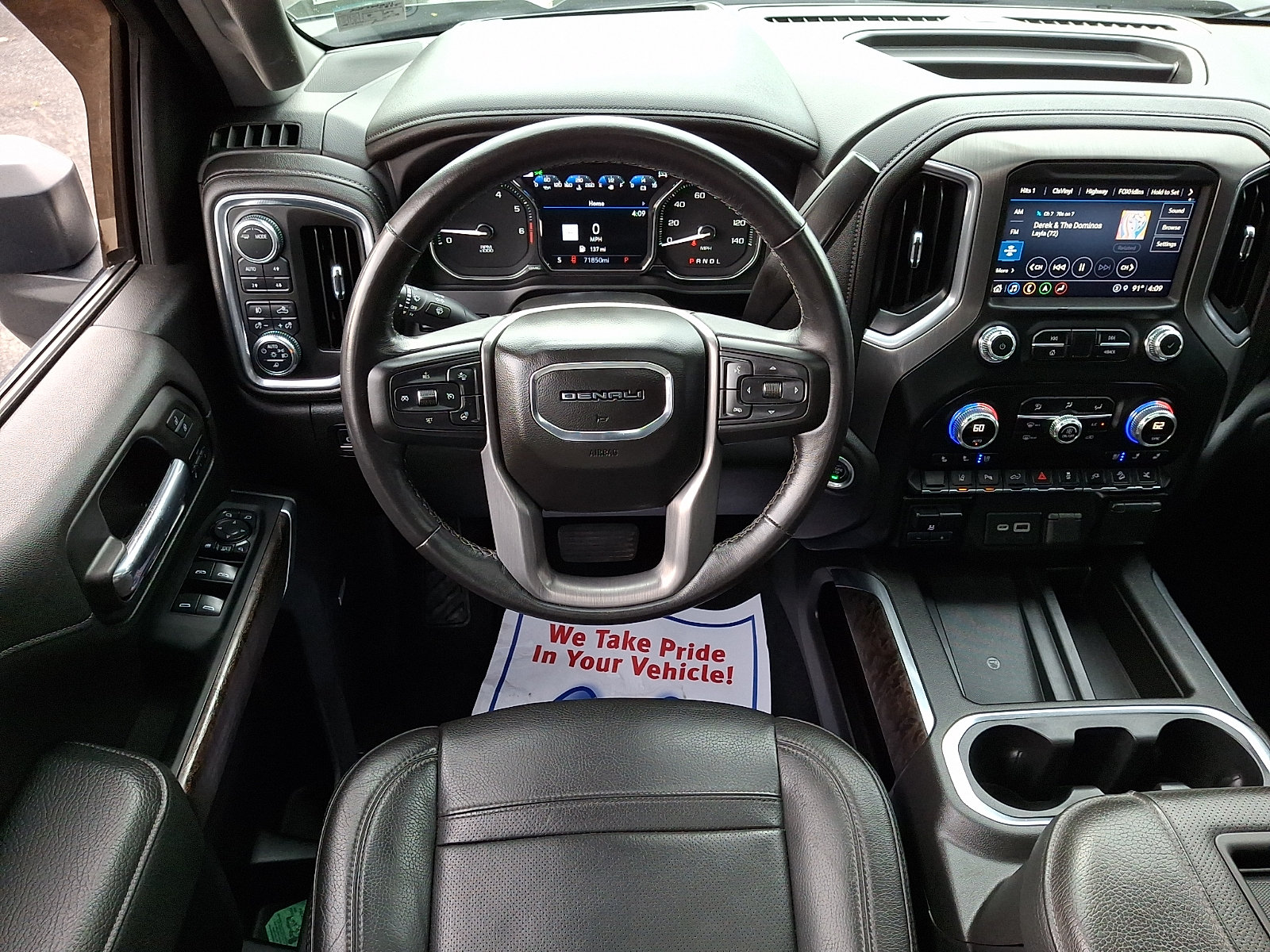 Used 2022 GMC Sierra 2500 Denali w/ Denali Ultimate Package AWD/4WD image 13