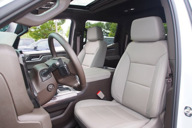 Used 2026 Chevrolet Silverado 1500 LTZ w/ LTZ Premium Package AWD/4WD image 17