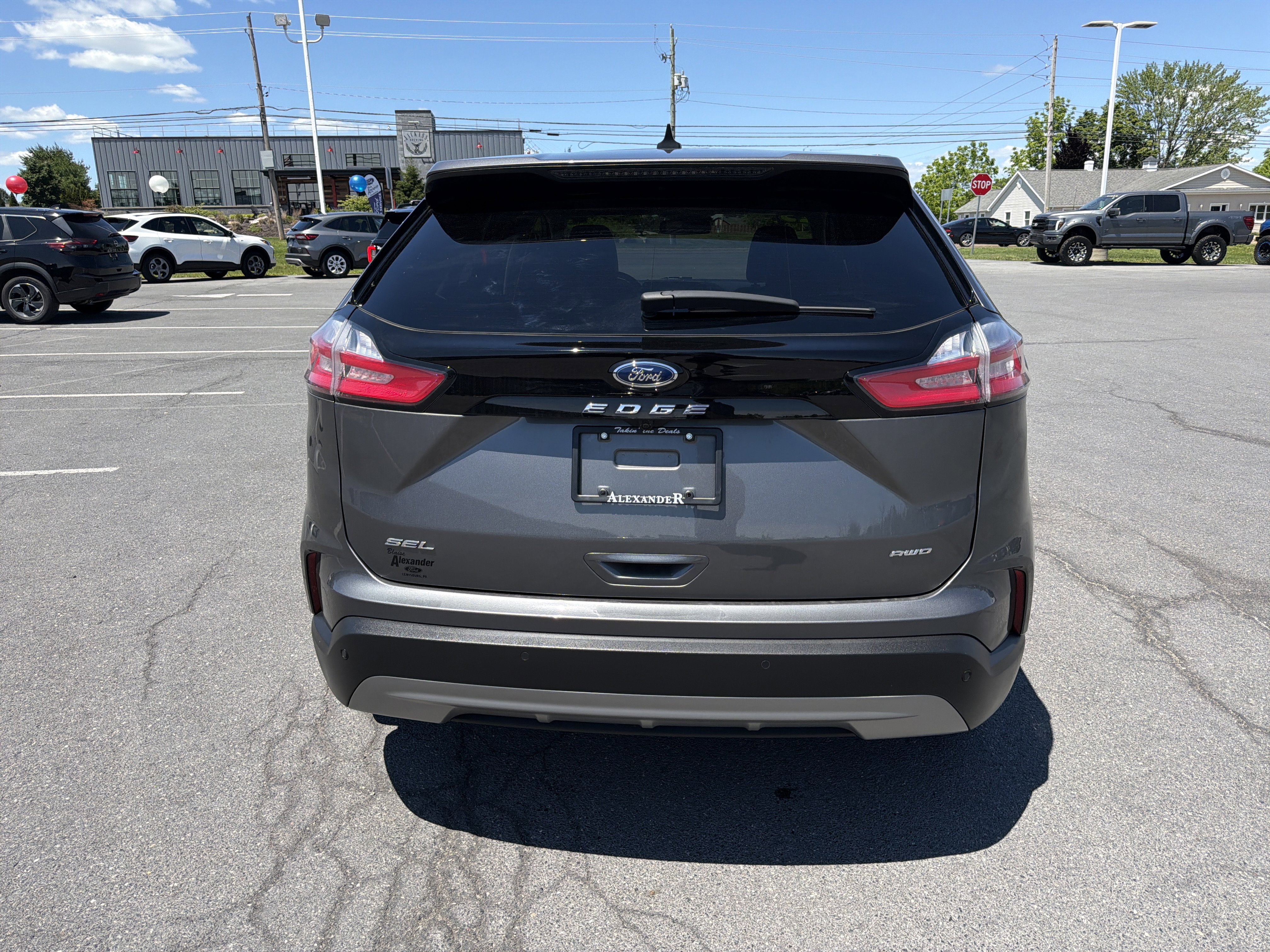 Certified 2023 Ford Edge SEL w/ Convenience Package AWD/4WD image 4