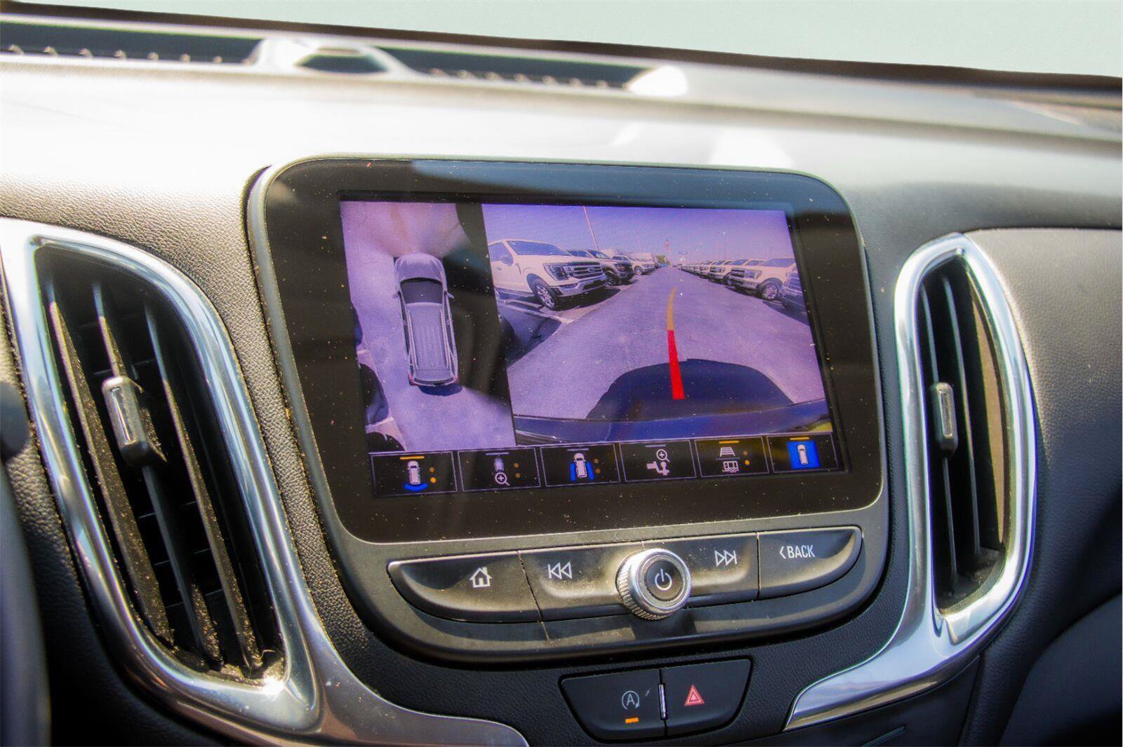 Used 2022 Chevrolet Equinox LT FWD image 14