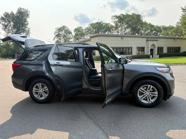 Certified 2022 Ford Explorer XLT w/ Equipment Group 202A AWD/4WD image 21