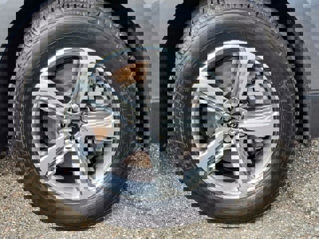 Certified 2023 Ford Edge SEL w/ Convenience Package image 32