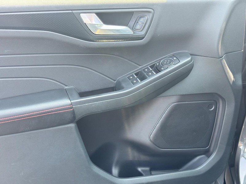 Certified 2022 Ford Escape SEL w/ SEL Stealth AWD Package image 27