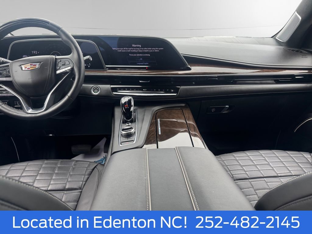 Used 2024 Cadillac Escalade Premium Luxury Platinum AWD/4WD image 11