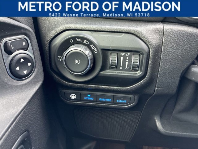 Used 2021 Jeep Wrangler Unlimited Sahara AWD/4WD image 33
