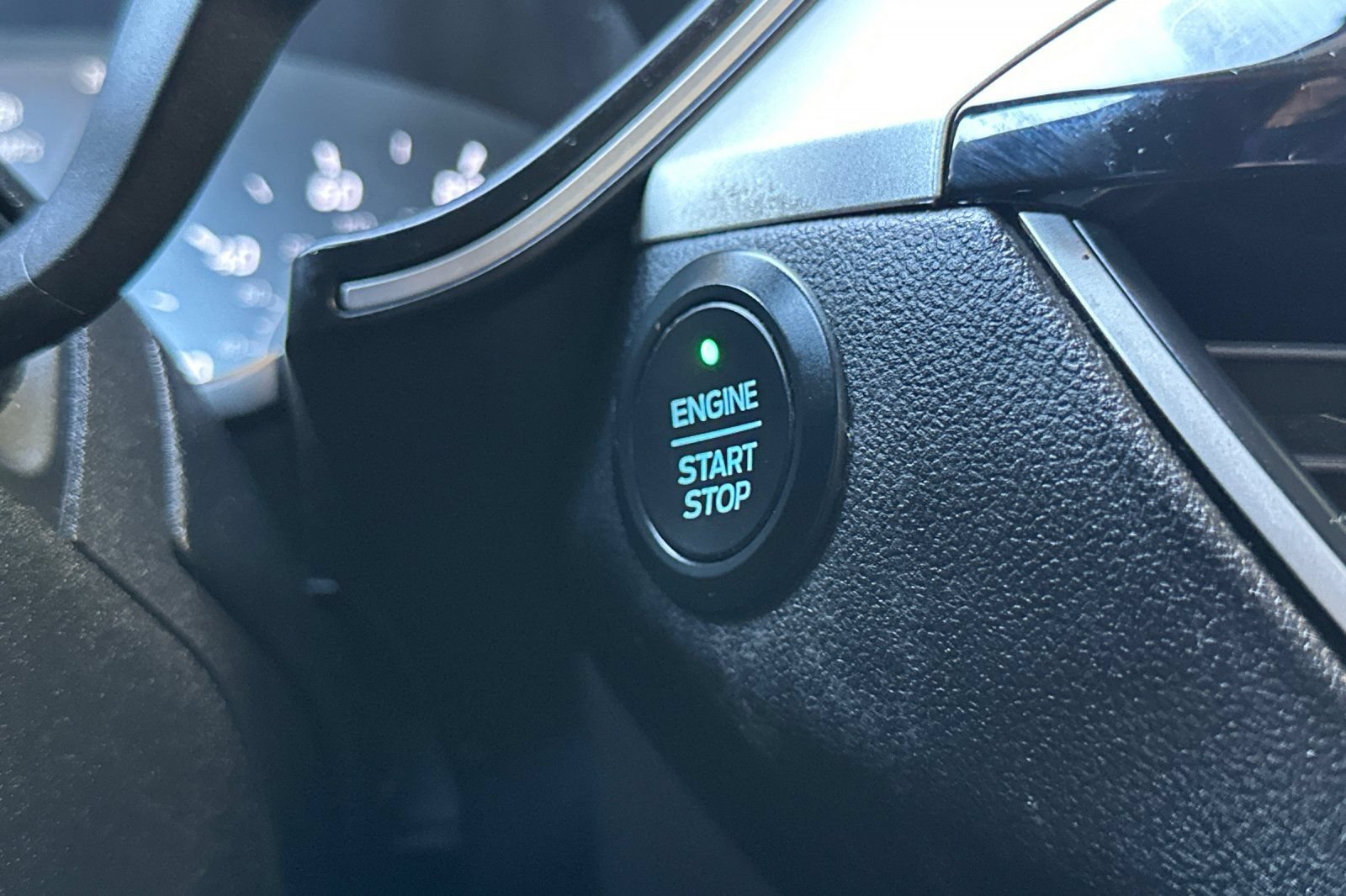 Certified 2020 Ford Escape SE AWD/4WD image 34