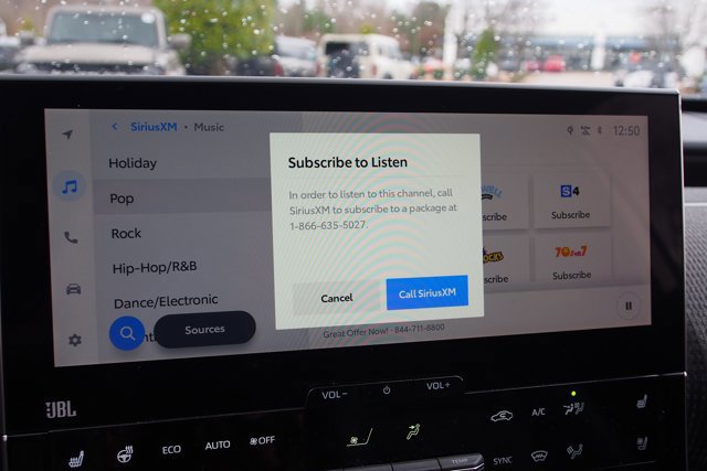 Used 2023 Toyota bZ4X FWD image 27