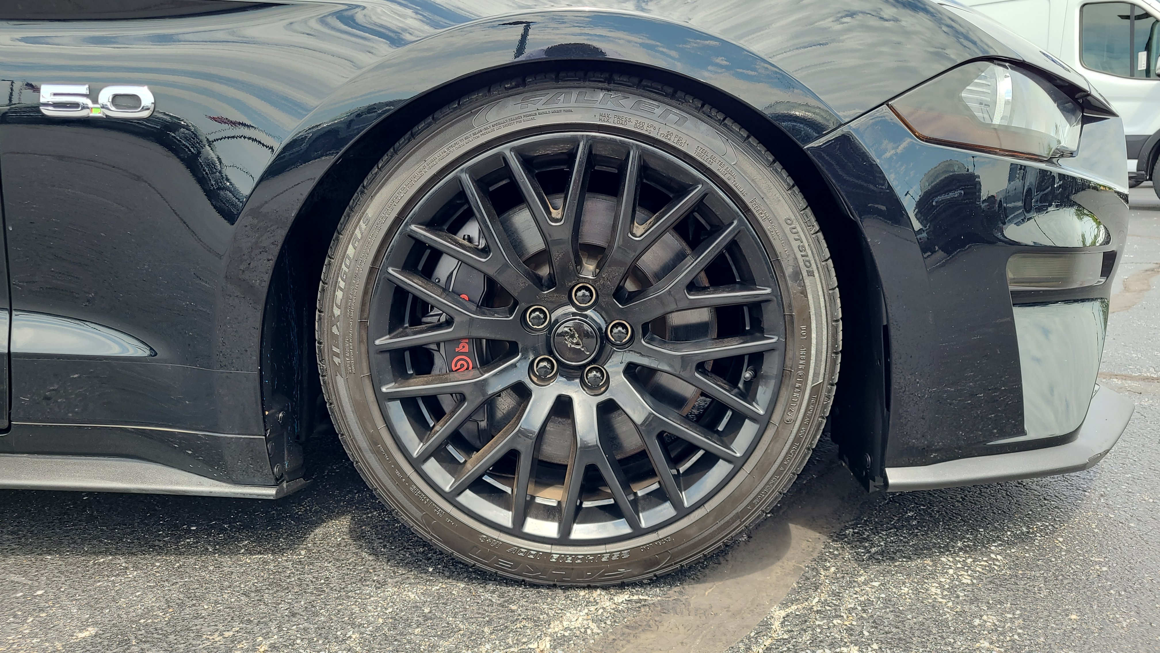 Certified 2019 Ford Mustang GT Premium w/ GT Performance Package RWD image 10