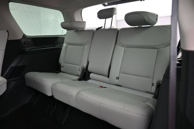 Certified 2025 Ford Expedition Platinum AWD/4WD image 30